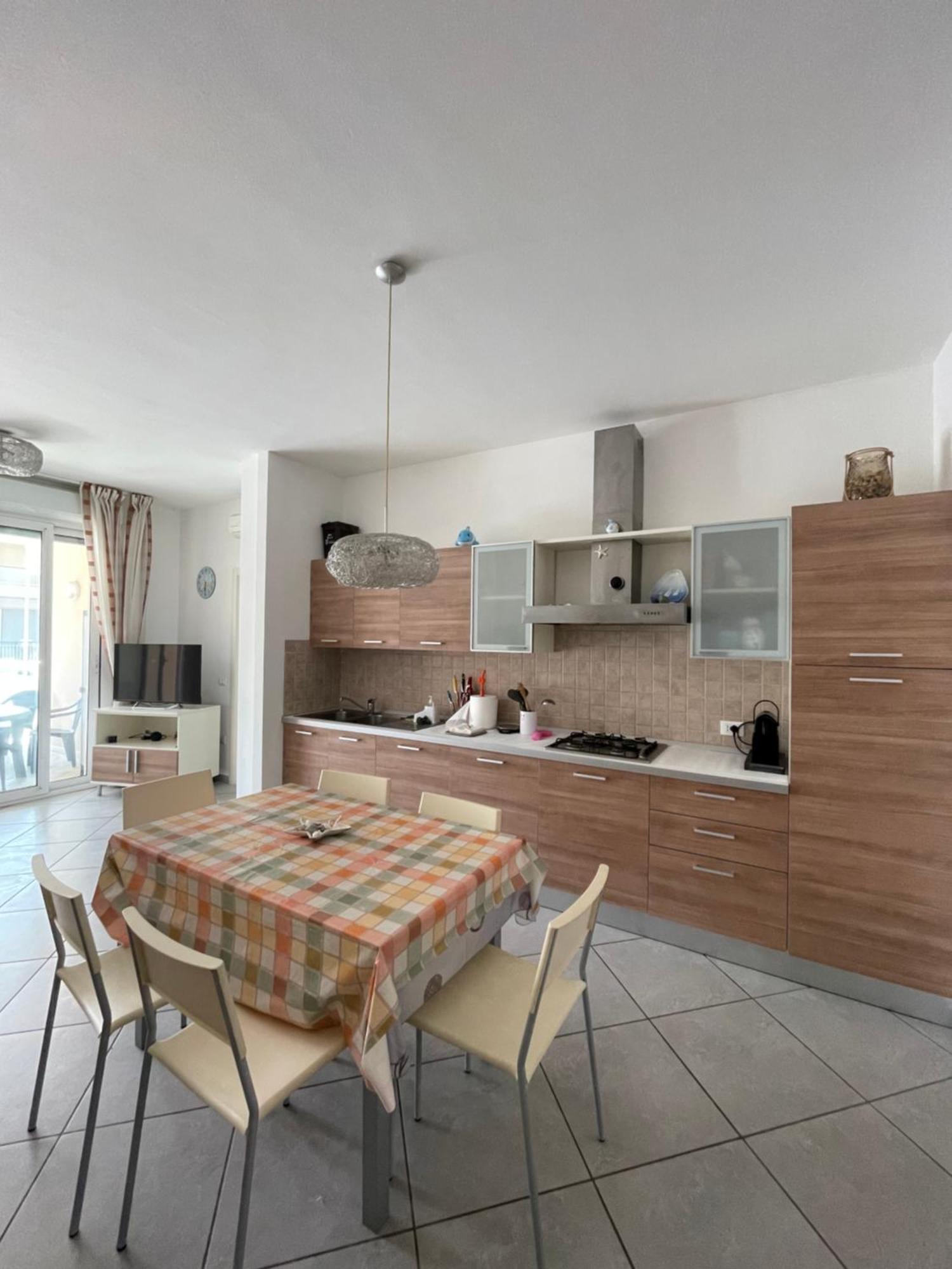 קרביה Appartamento Pinarella מראה חיצוני תמונה